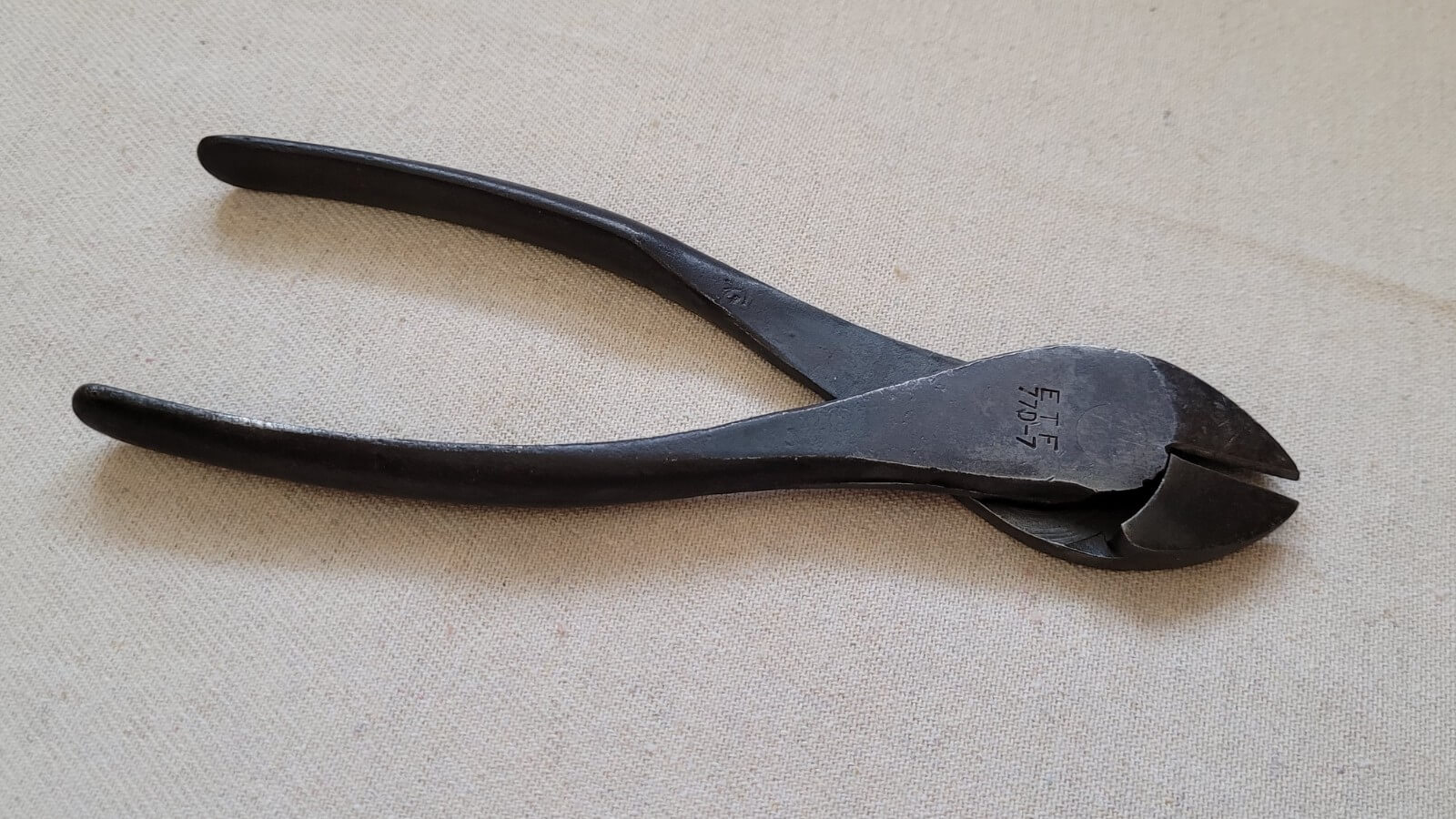 Rare ETF Engineering Tool & Forging 7 Inch Cutting Pliers made in Canada - Vintage Fine Tools