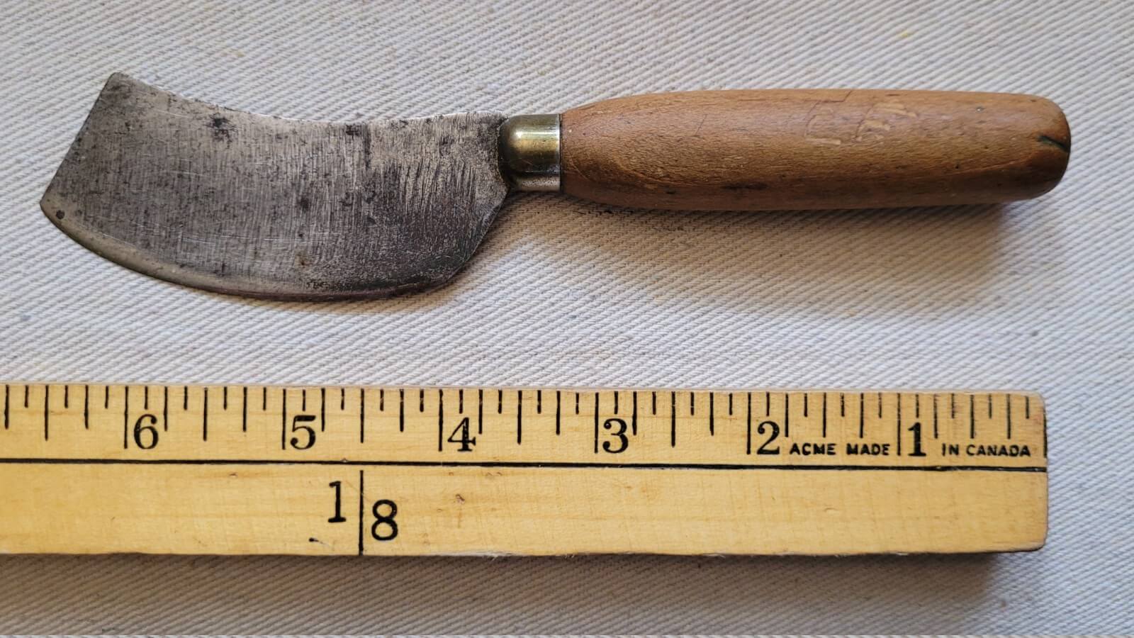 Antique Crafts Cleaver Round Head Skiving Knife with Wooden Brass Handle - Vintage Collectible Hand Tools
