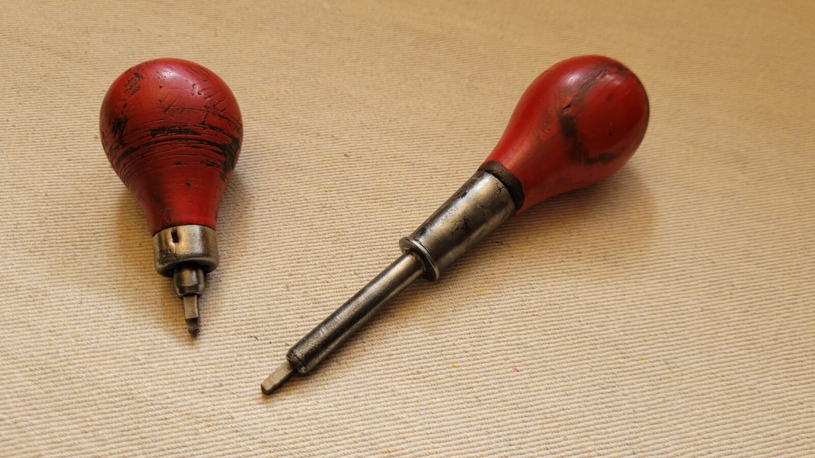 Vintage Original Robertson Red Stubby Handle Scredrivers Milton ON Canada - Antique Collectible Made in Canada Hand Tools