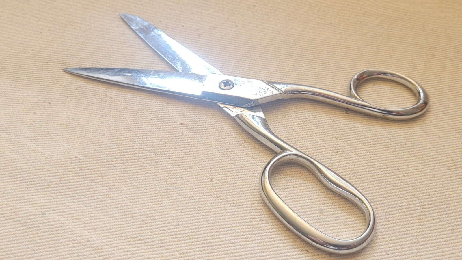 richards-speedway-masterpiece-rustless-chrome-scissors-shears=made-in-shefield-england-sewing-and-upholstery-tools