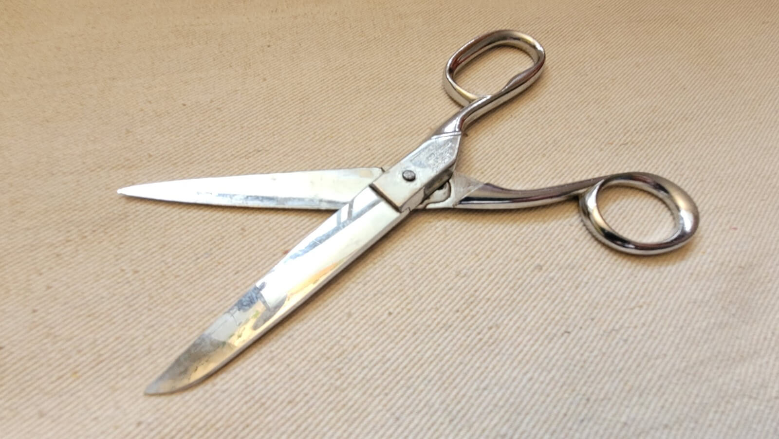 Richards Speedway Masterpiece Rustless Chrome Scissors Shefield England - Antique and Vintage Tailor Sewing and Upholstery Cutting Tools