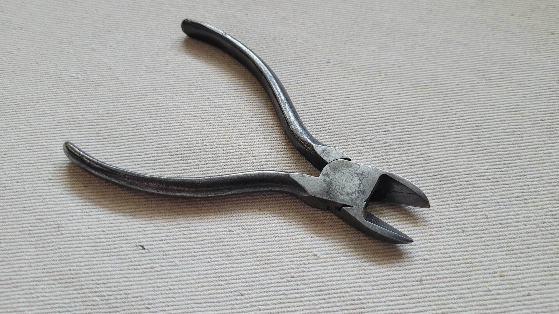 Fine Vintage Utica Tools #41 Five Inches Wire Side Cutter Pliers - Antique Collectible Made in USA Hand Tools