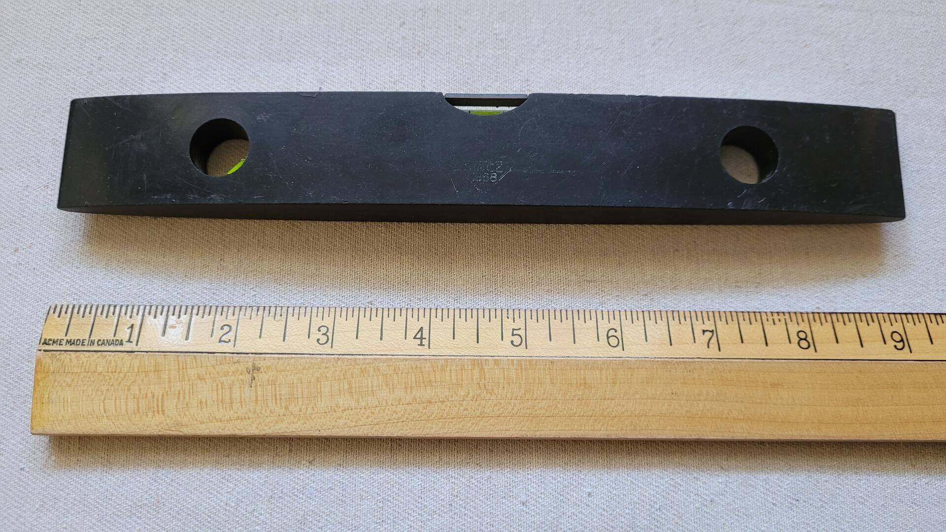 miller-falls-tools-no-590-bakelite-torpedo-level-9-inches-3-bubbles-antique-vintage-made-in-usa-marking-measuring-hand-tools-measurements
