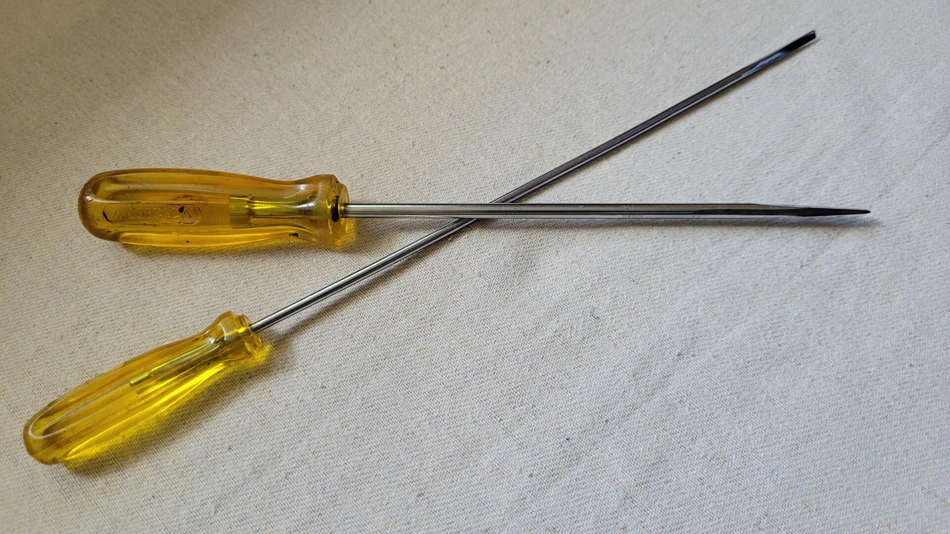 Rare MFD9634CAN and MFD9627CAN pair of vintage long classic Proto flat head screwdrivers with yellow unbreakable handles. Antique mid century made in Canada collectible hand tools