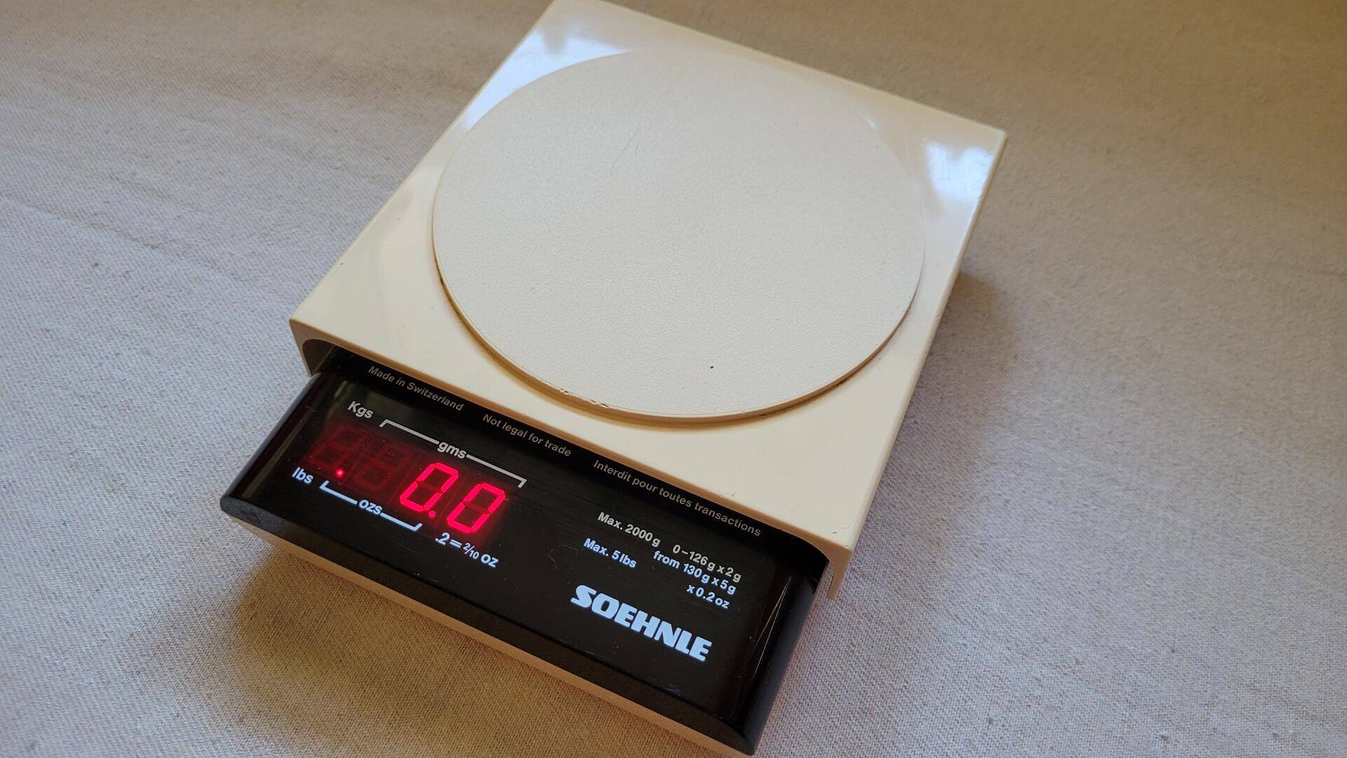 Rare Soehnle 2000G / 5LB LCD White Kitchen Scale Made in Switzerland - Vintage retro design antique collectible kitchenware and measuring tools