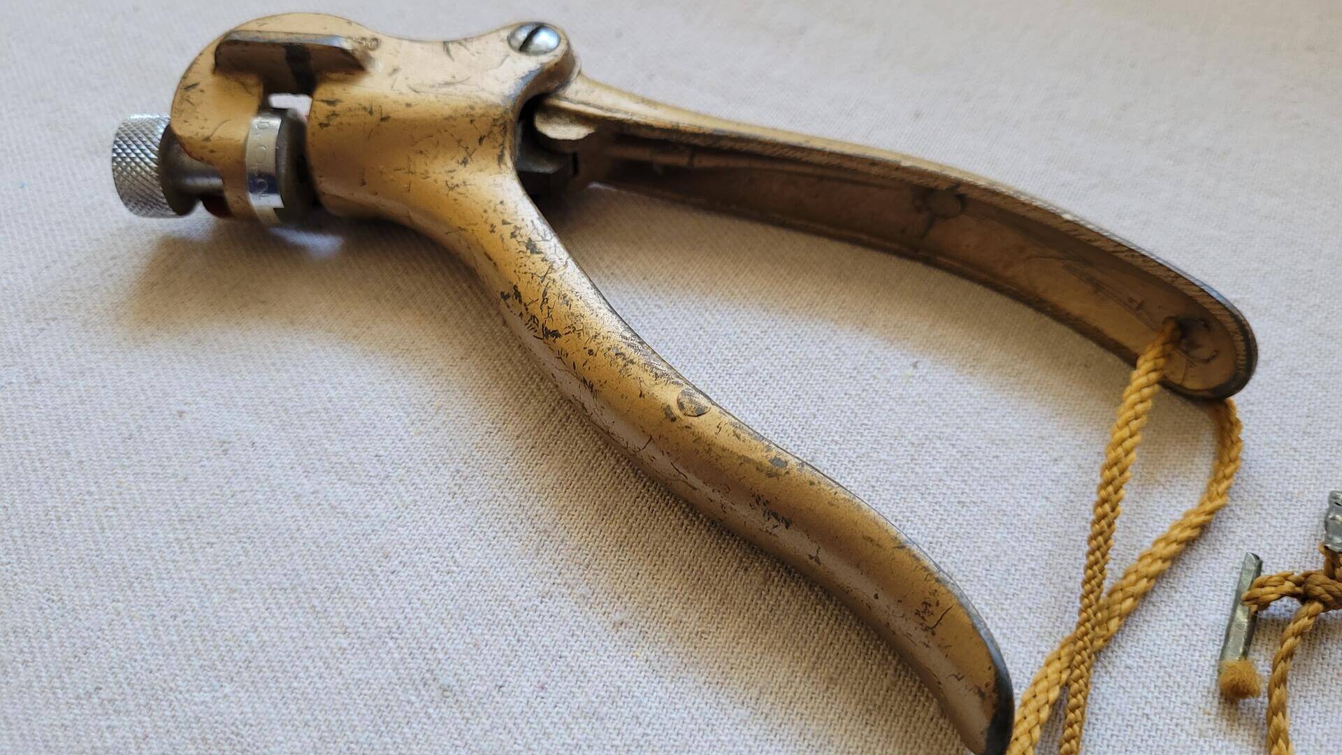Vintage Somax No. 250 sawset pliers with 4-12 TPI adjustable wheel. Antique MCM made in Japan collectible sawing and cutting specialty hand tools