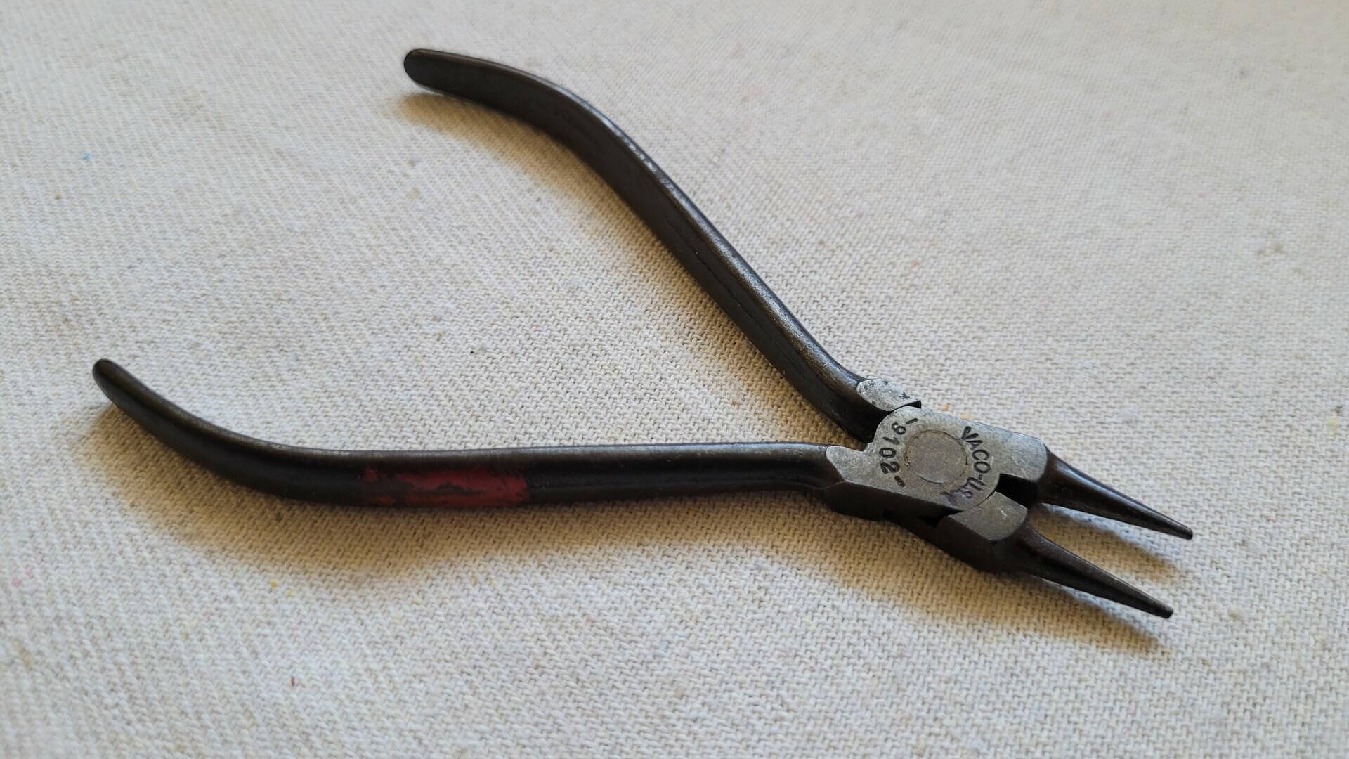 Rare vintage Vaco 9102, old Klein Tools brand round nose pliers 5 inches long. Antique made in USA collectible jewelry hand tools