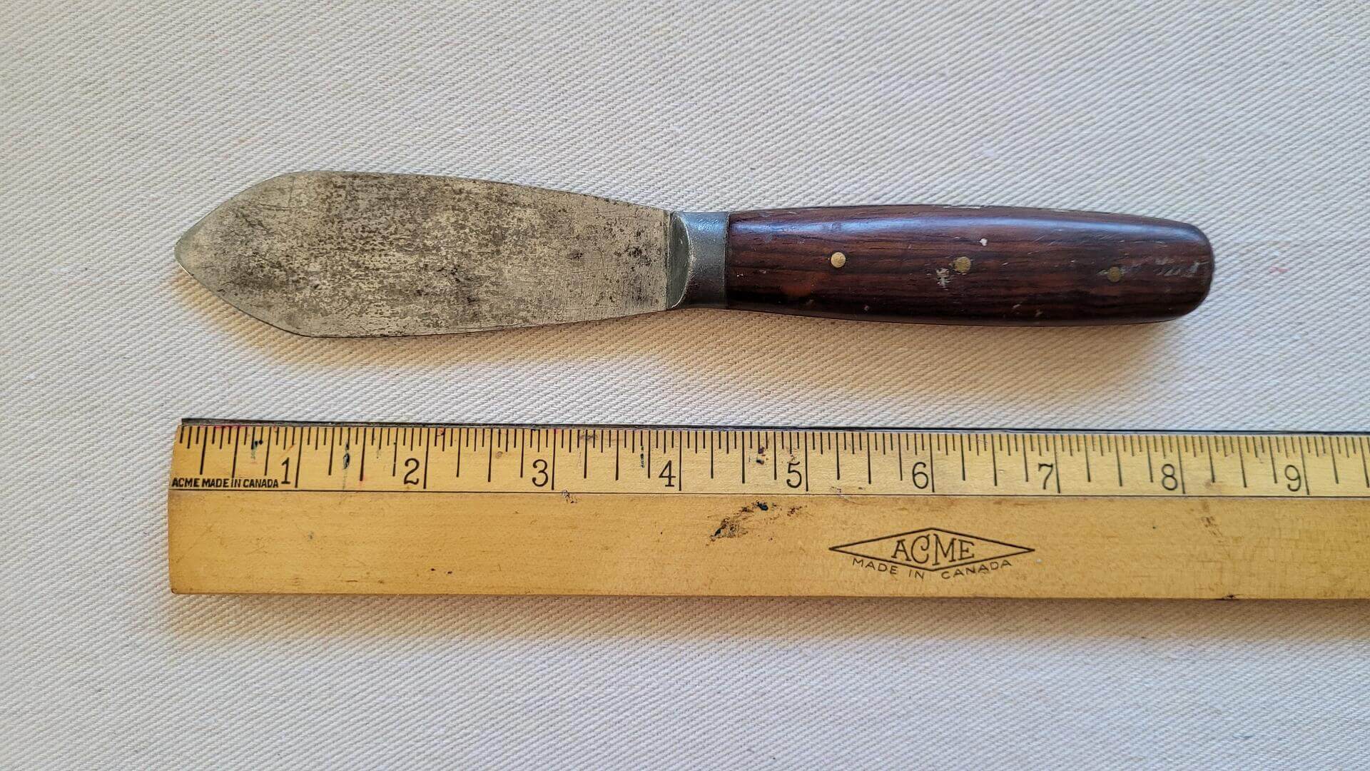 Rare and beautiful antique Stacey Brothers artist pallete knife and sculpting spatula with rosewood handle 8 inches long. Vintage made in Sheffield England collectible putty knife and spreader tool by 19th century knife maker
