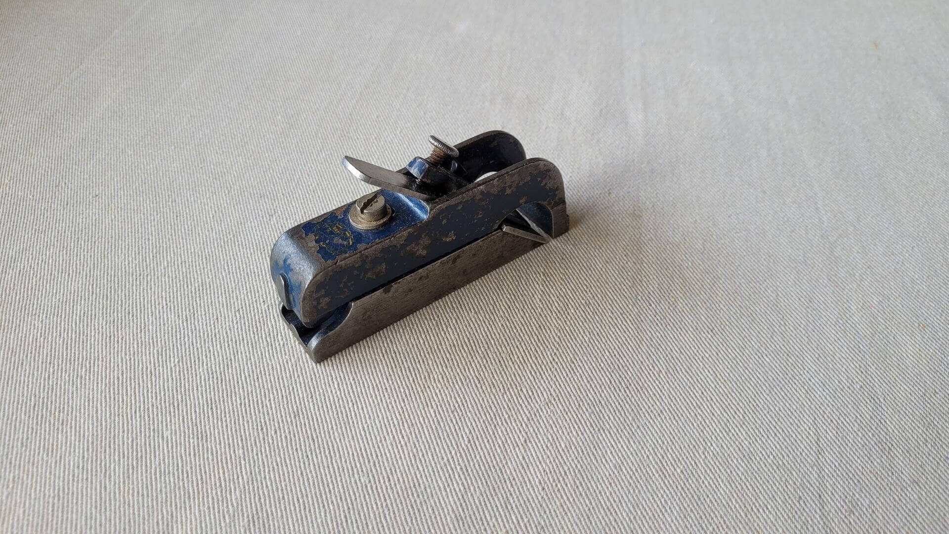 Vintage Record No. 075 cast iron bullnose rabbet plane japanned blue finish. Antique made in Sheffield England collectible carpentry woodworking hand tools