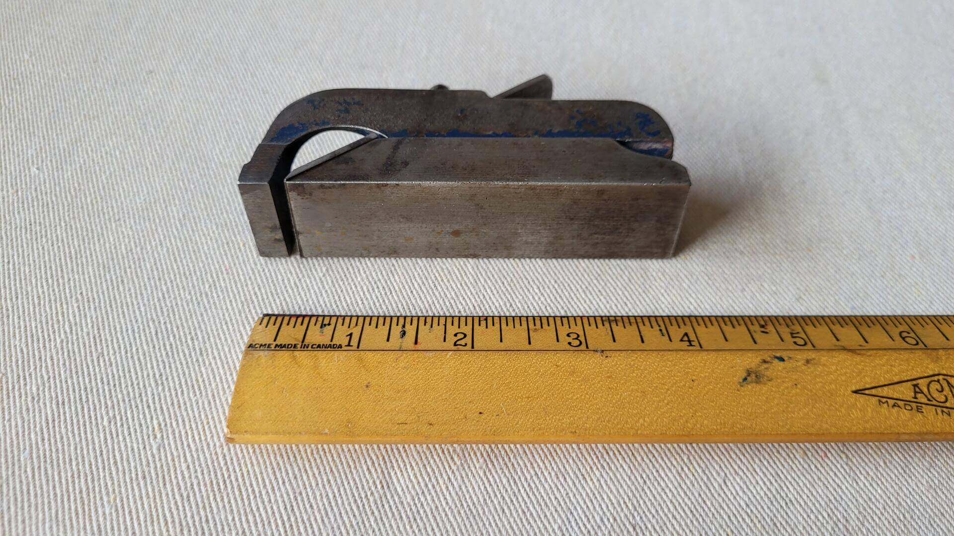 Vintage Record No. 075 cast iron bullnose rabbet plane japanned blue finish. Antique made in Sheffield England collectible carpentry woodworking hand tools