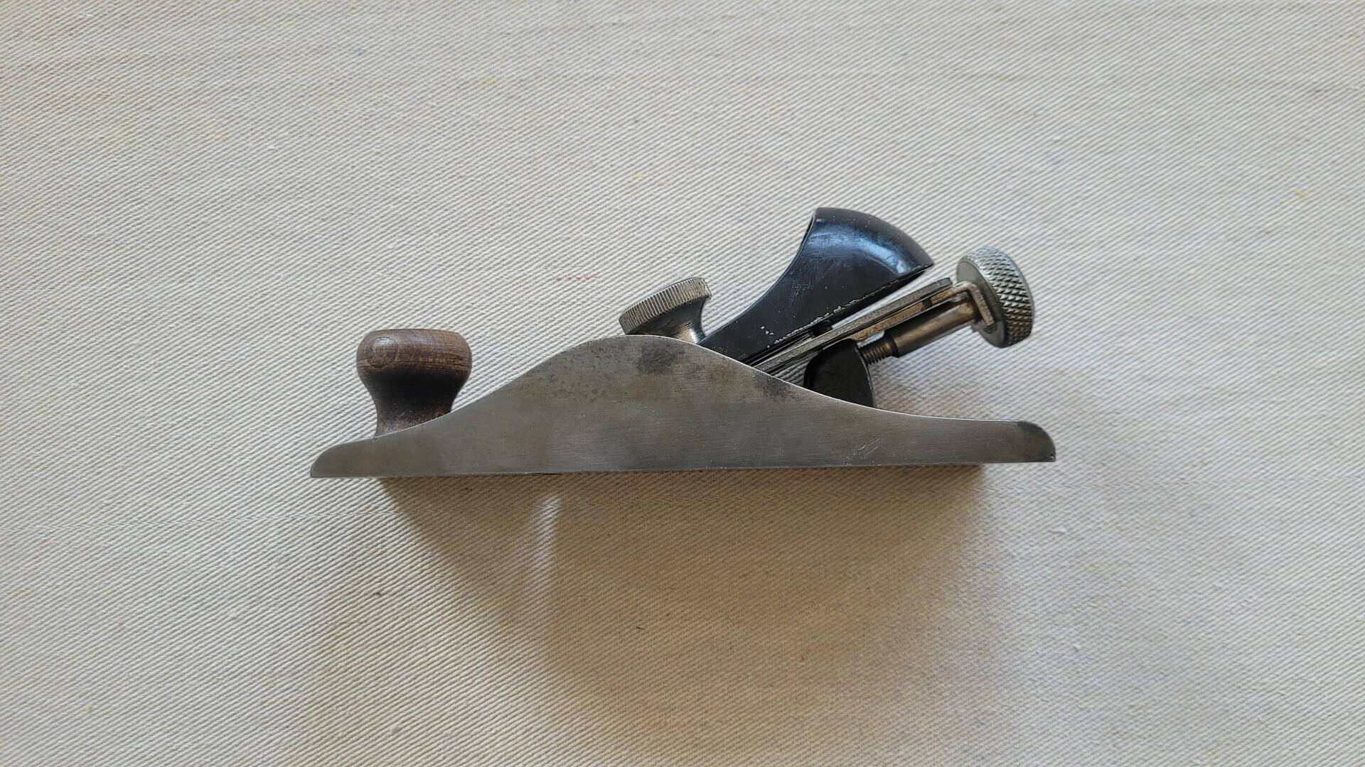 Vintage Stanley No. 220 low angle block wood hand plane. Antique made in USA collectible carpentry and woodworking cabinet maker edge hand tools