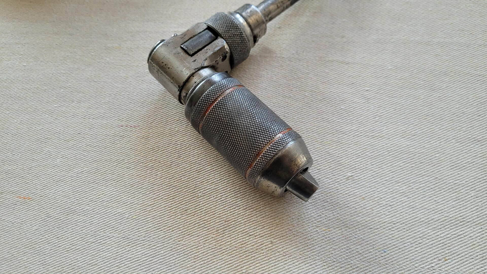Vintage Stanley No. 923-10 ratcheting reversible auger bit brace hand drill. Antique made in Canada collectible carpentry, woodworking & cabinet maker tools