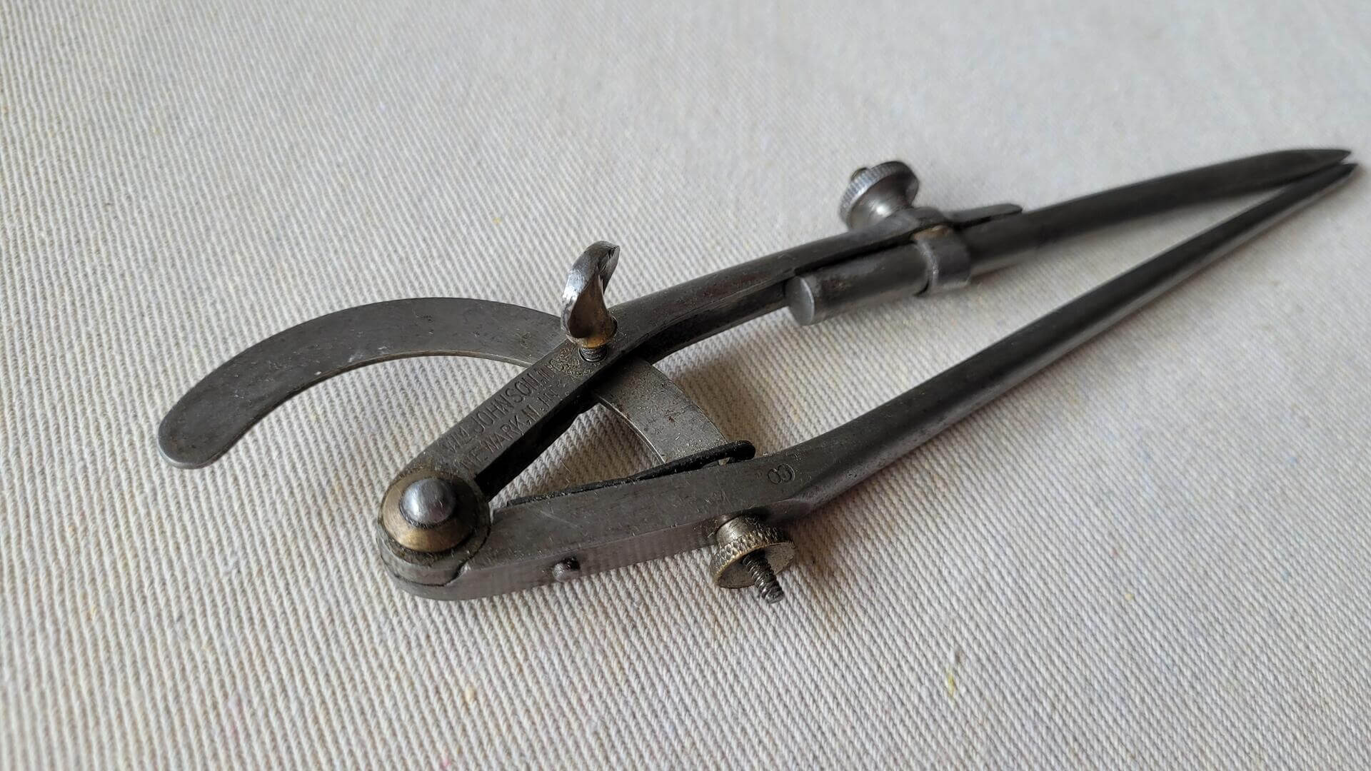 Vintage William Johnson adjustable wing divider caliper w brass hinges 8 " Antique made in USA Newark NJ collectible carpenter's & machinist compass scribe