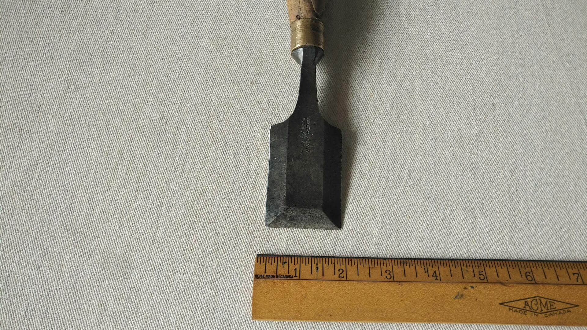 Vintage Buck Bros 1 1/2" beveled edge cast steel tang woodworking chisel brass ferrule Antique made in USA collectible carpentry & cabinet maker edge tools