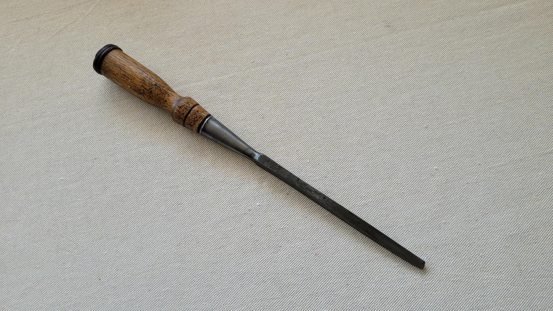 Antique Canadian Champion socket paring chisel by Warnock, J. & Co. Galt, ON Collectible made in Canada woodworking, carpentry and cabinet maker hand tools