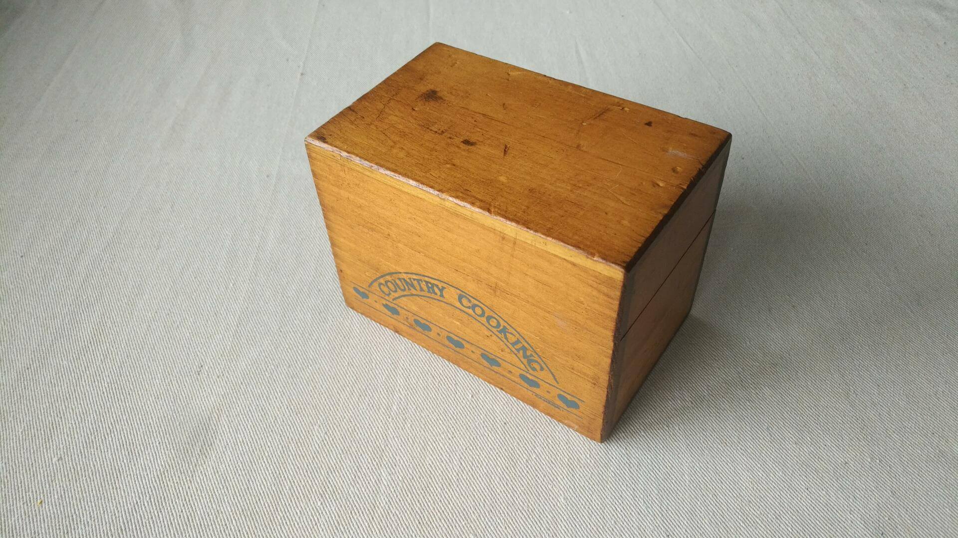 Rare vintage Country Cooking wooden recipe box by North Columbia Trading Company from Enderby, BC. Hand made collectible kitchenware Canadiana