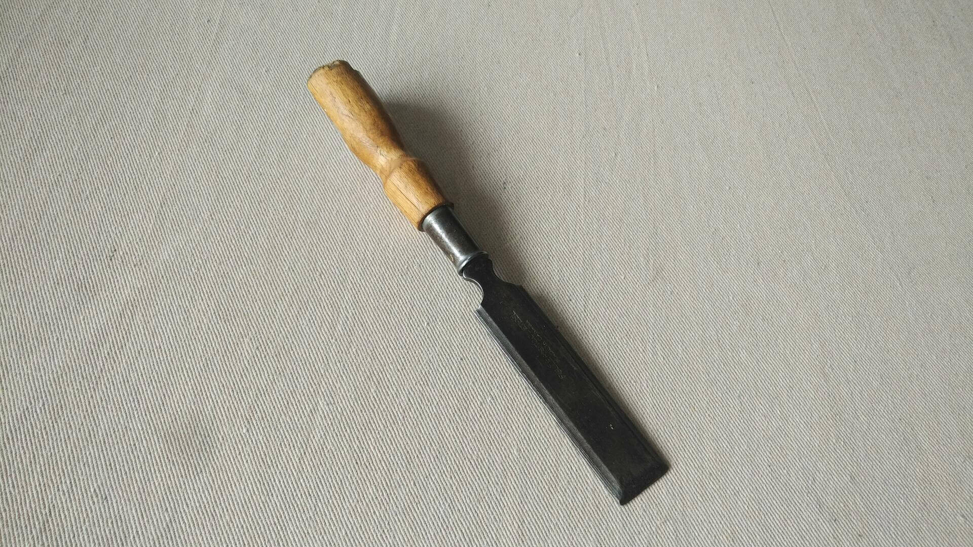Rare antique wooden handle Fuller Tools 1" beveled edge carpentry chisel. Vintage made in Canada collectible woodworking and cabinet maker edge tools.