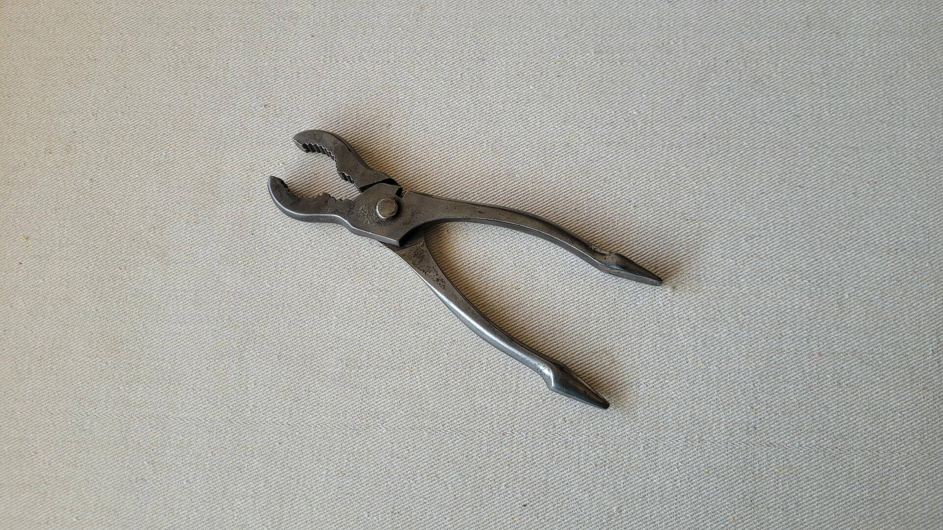 Antique gas and burner pliers w 2 curved jaws for pipework, pipe reamer & screw handles. Vintage made in USA collectible plumbing & gas fitter hand tools