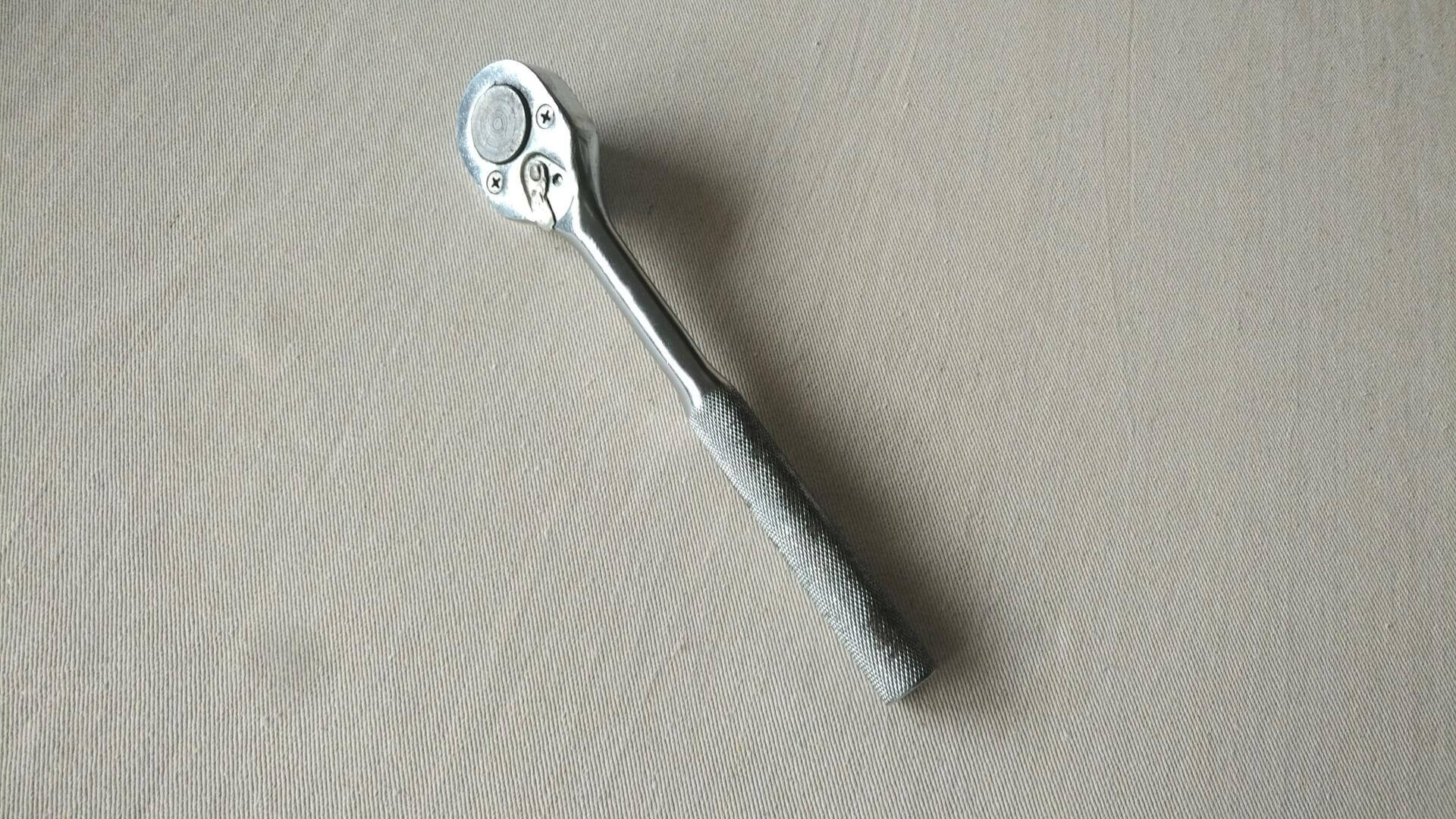 Nice antique Proto 5449 1/2" ratchet wrench w pear head and knurled handle 10.5" long. Vintage made in USA collectible automotive & mechanic hand tools.
