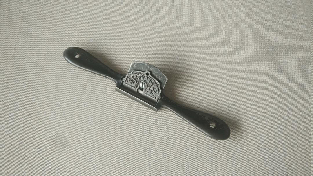 Vintage woodworking spoke shave with beautiful ornate by E.C. Stearns & Company from Syracuse NY. Rare antique made in USA collectible carpentry edge tools