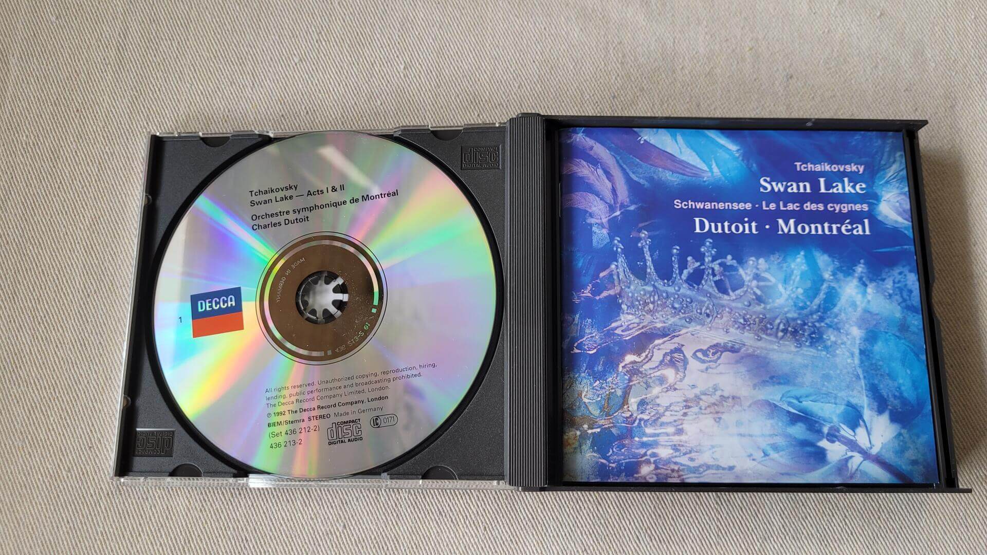 Tchaikovsky Swan Lake 2 classical CD box by Dutoit & Orchestre symphonique de Montréal by Decca in 1992. Great gift and collectible w 40 page booklet