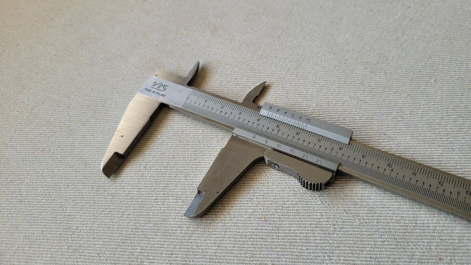 Vintage VIS vernier caliper metric with 1/20mm precision hardened stainless steel. Quality made in Poland machinist marking & measuring precision hand tools