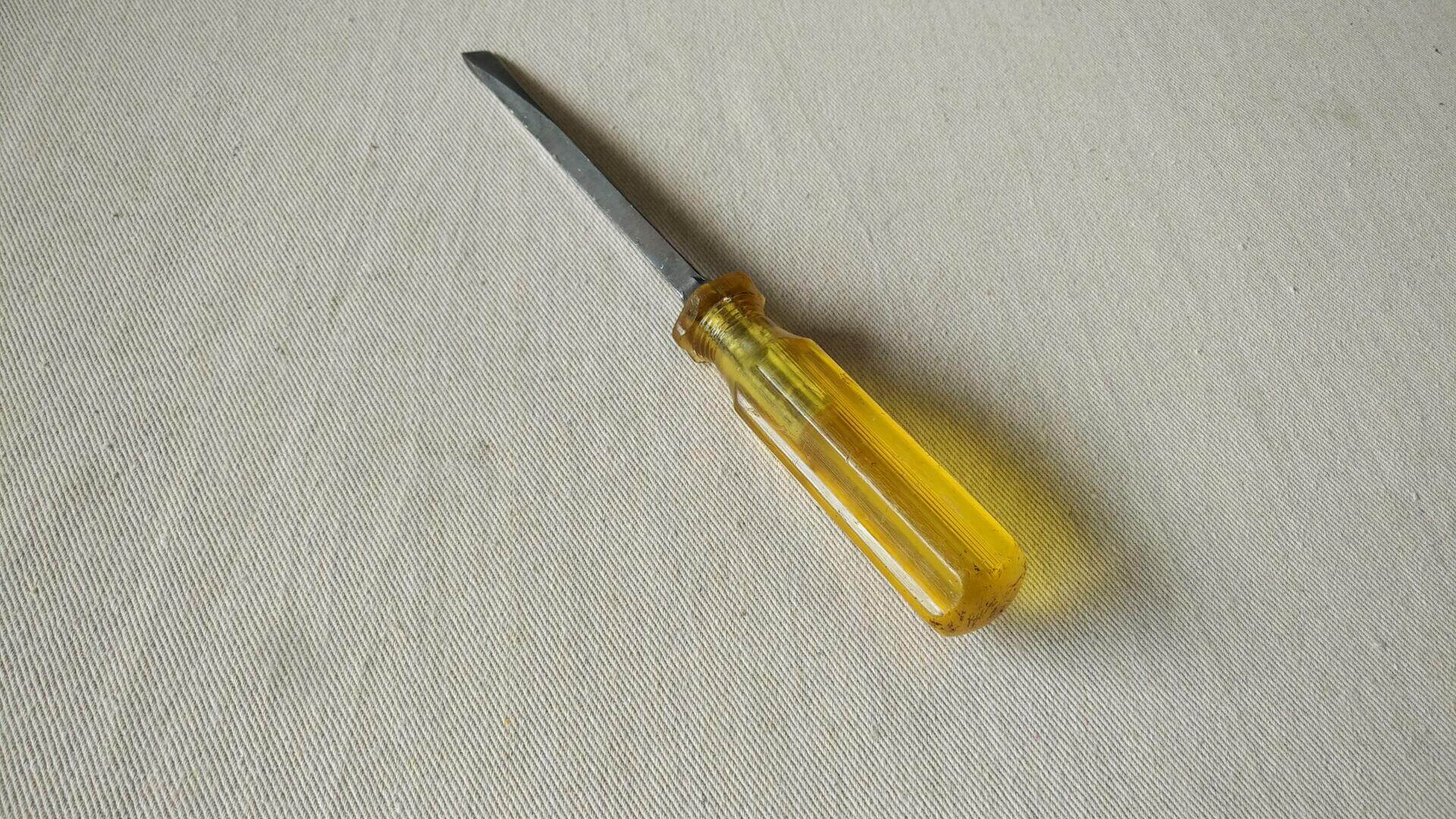 Gray No 606 heavy duty slotted screwdriver with square shaft and unbreakable yellow handle 9 1/2" long. Vintage made in Canada collectible hand tools